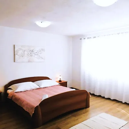 Apartment Karlo - Center Pag Town